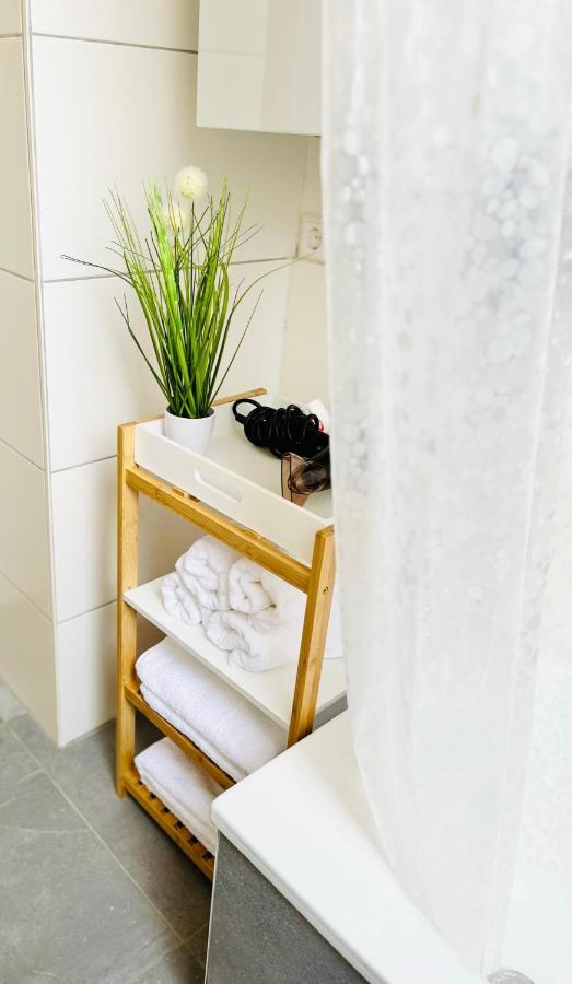 3Room- Central, Modern Near Mtu- The Tulip By Lakescape Fewos Friedrichshafen Luaran gambar